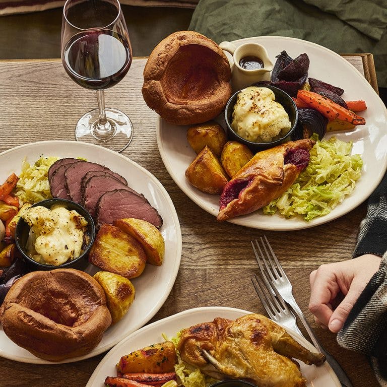 Cover Image for Sunday roasts with bottomless trimmings at The White Horse in Dorking.